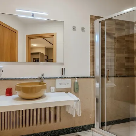 Hotell Hotiday La Spezia