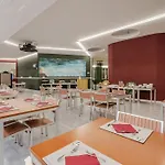 Hotiday Hotel