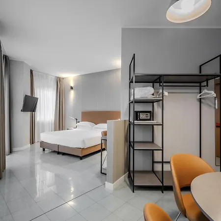 Hotel Hotiday La Spezia