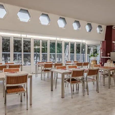 Hotiday