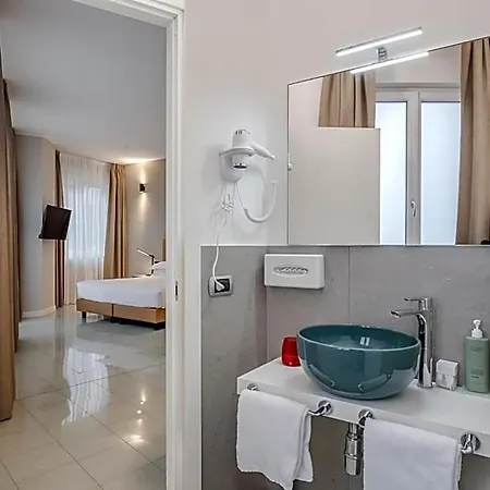 Hotel Hotiday