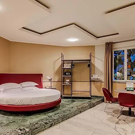 Hotel Hotiday La Spezia