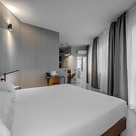 Hotel Hotiday